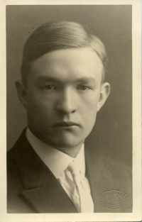 Kimball Young (1893 - 1972) Profile